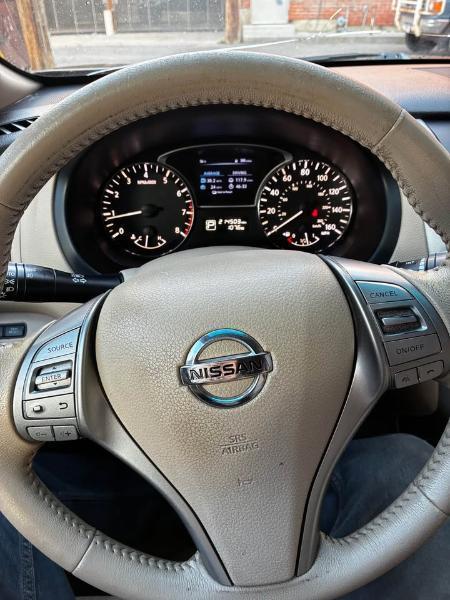 Nissan Altima  2015