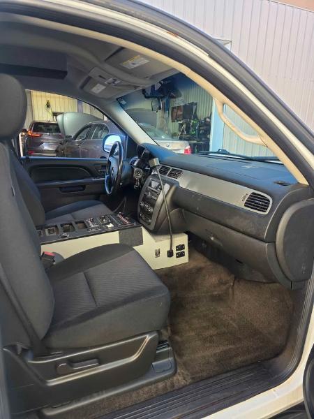 Chevrolet Suburban  2010