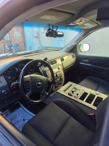 Chevrolet Suburban  2010
