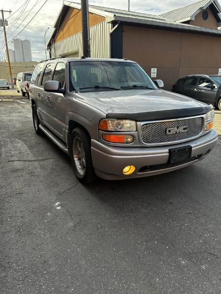 GMC Yukon Denali  2005