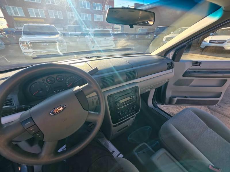 Ford Freestar  2004