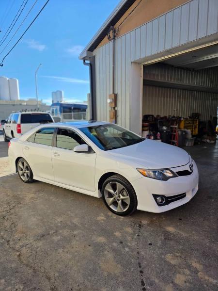 Toyota Camry  2013