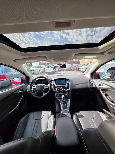 Ford Focus  2014