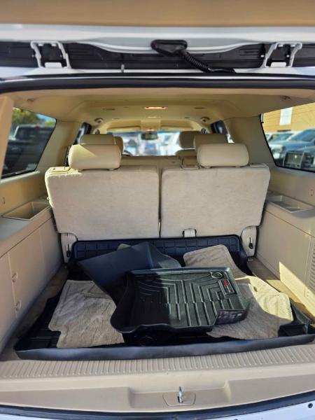 GMC Yukon XL  2010