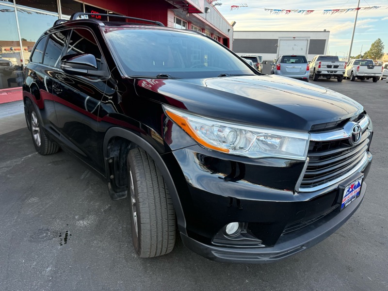 Toyota Highlander XLE AWD V6 2015