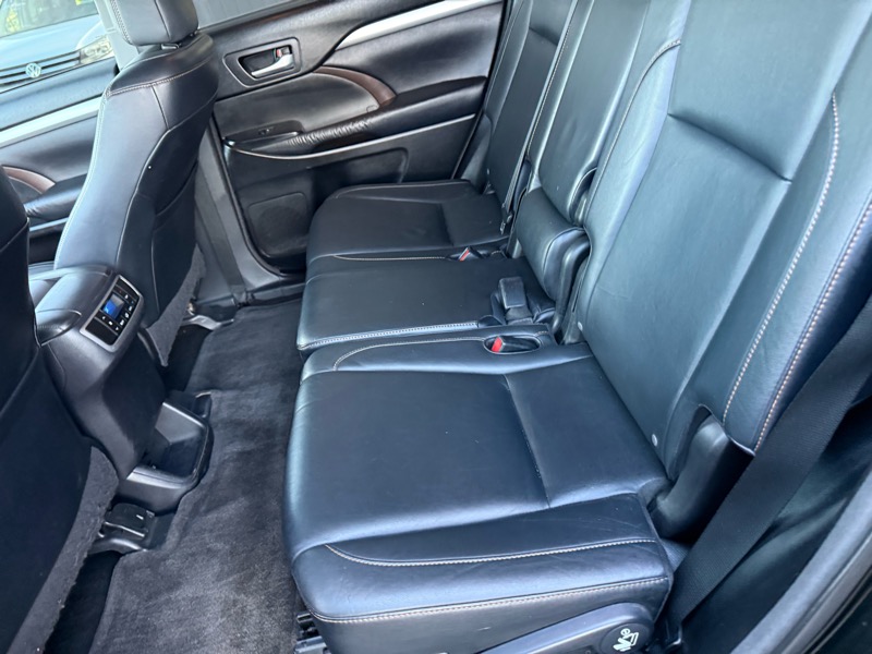 Toyota Highlander XLE AWD V6 2015