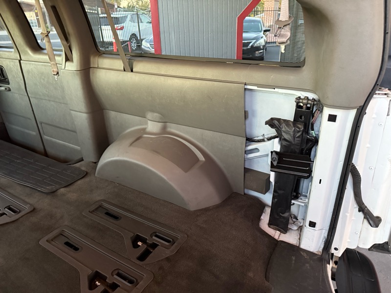 Chevrolet Express LT 3500 2011 Chevrolet Express LT 3500 2011