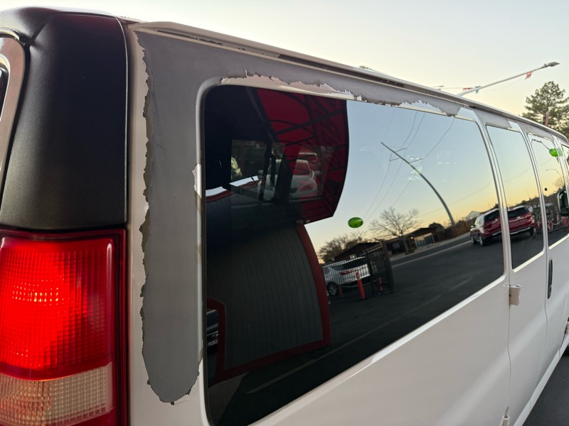 Chevrolet Express LT 3500 2011 Chevrolet Express LT 3500 2011