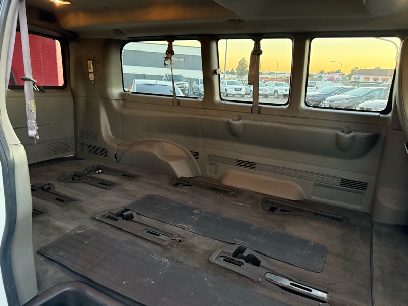 Chevrolet Express LT 3500 2011 Chevrolet Express LT 3500 2011