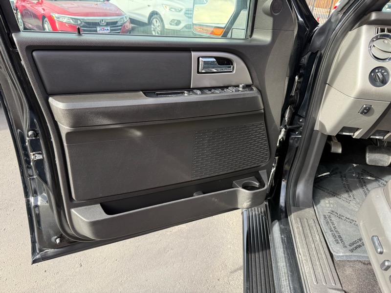 Ford Expedition EL Limited 4WD 2014