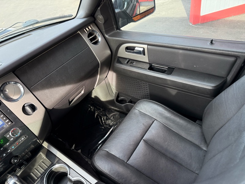 Ford Expedition EL Limited 4WD 2014