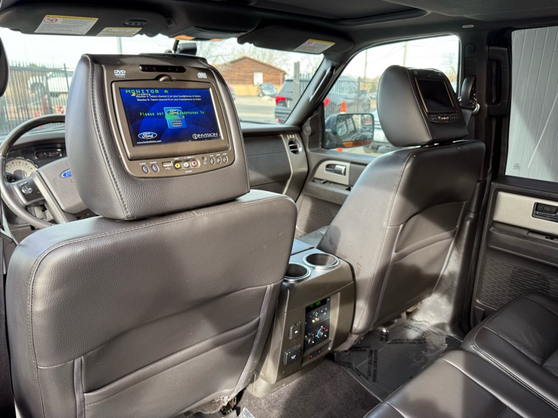 Ford Expedition EL Limited 4WD 2014