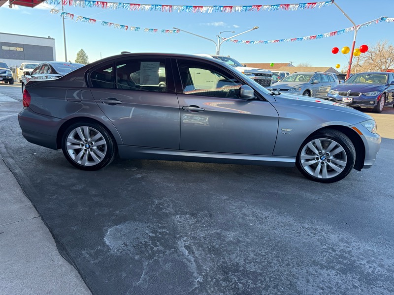 BMW 3-Series 335xi 2009