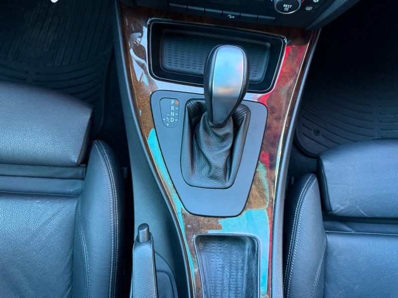 BMW 3-Series 335xi 2009