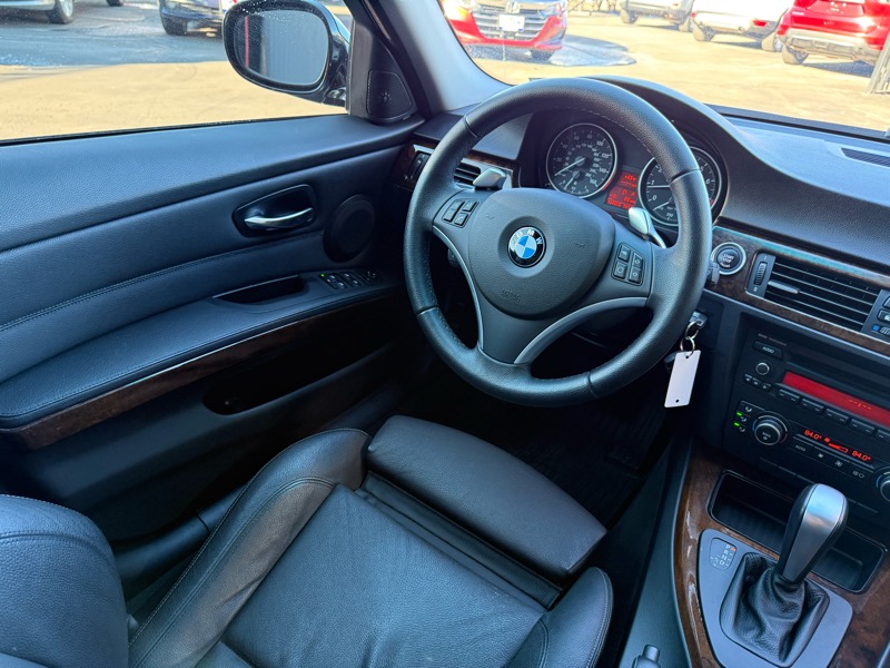 BMW 3-Series 335xi 2009