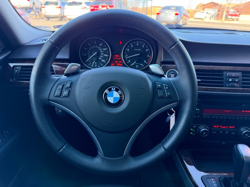 BMW 3-Series 335xi 2009