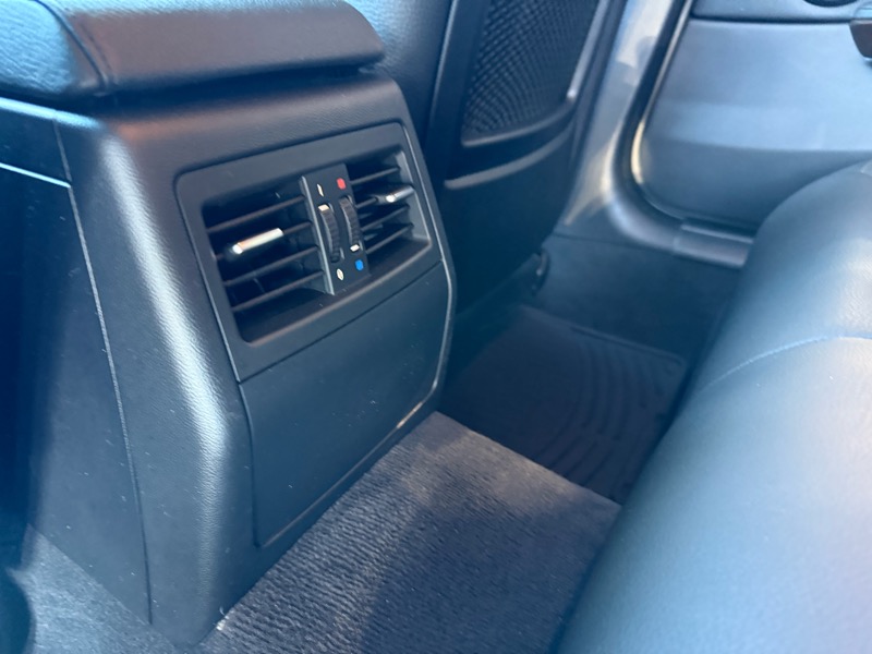 BMW 3-Series 335xi 2009