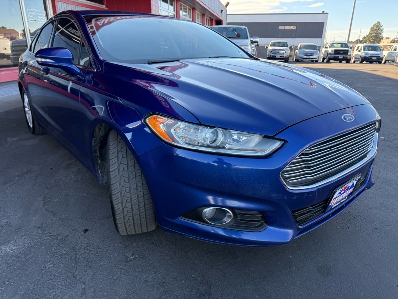 Ford Fusion SE 2015