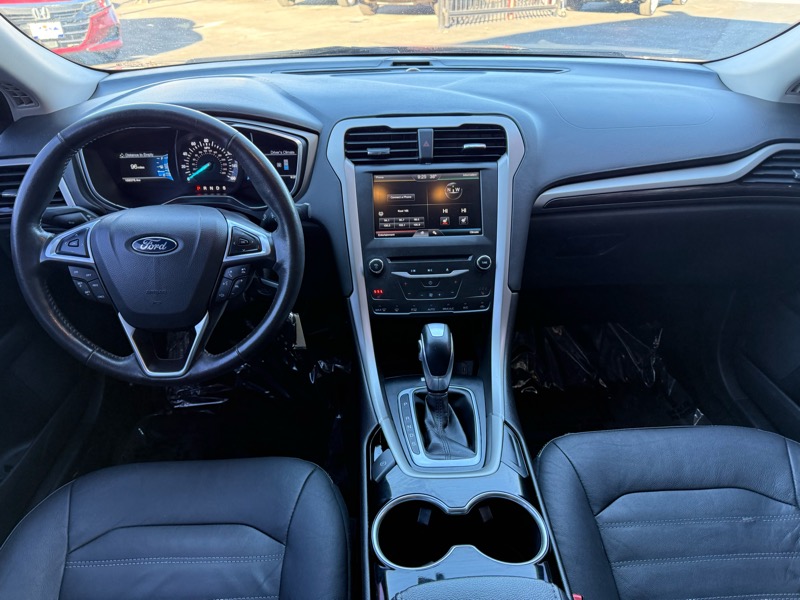 Ford Fusion SE 2015