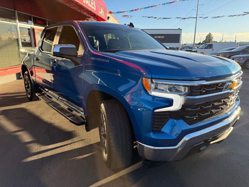 Chevrolet Silverado 1500 LT Crew Cab 2WD 2022