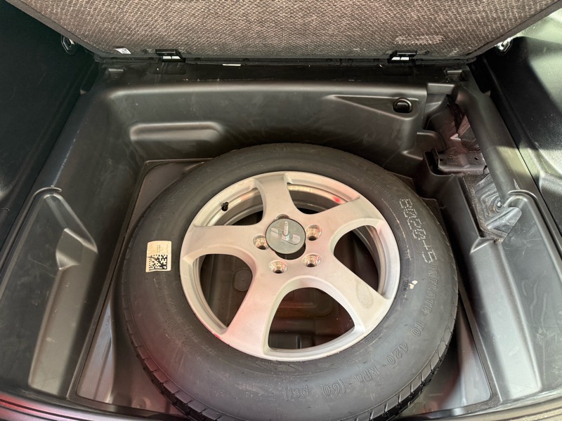 Jeep Grand Cherokee Laredo 4WD 2023