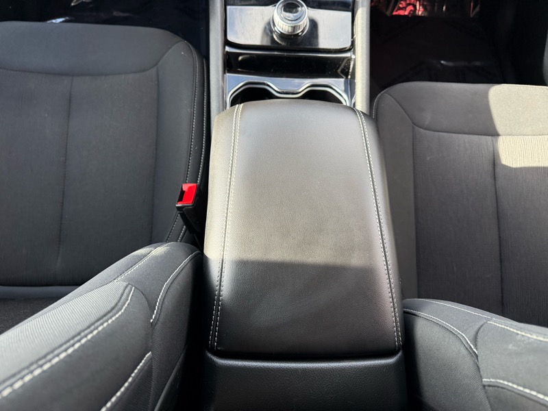 Jeep Grand Cherokee Laredo 4WD 2023