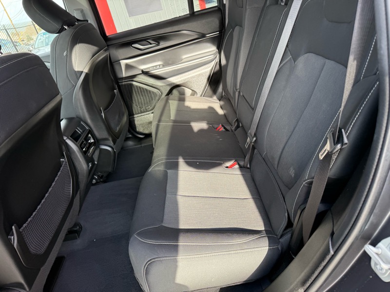 Jeep Grand Cherokee Laredo 4WD 2023