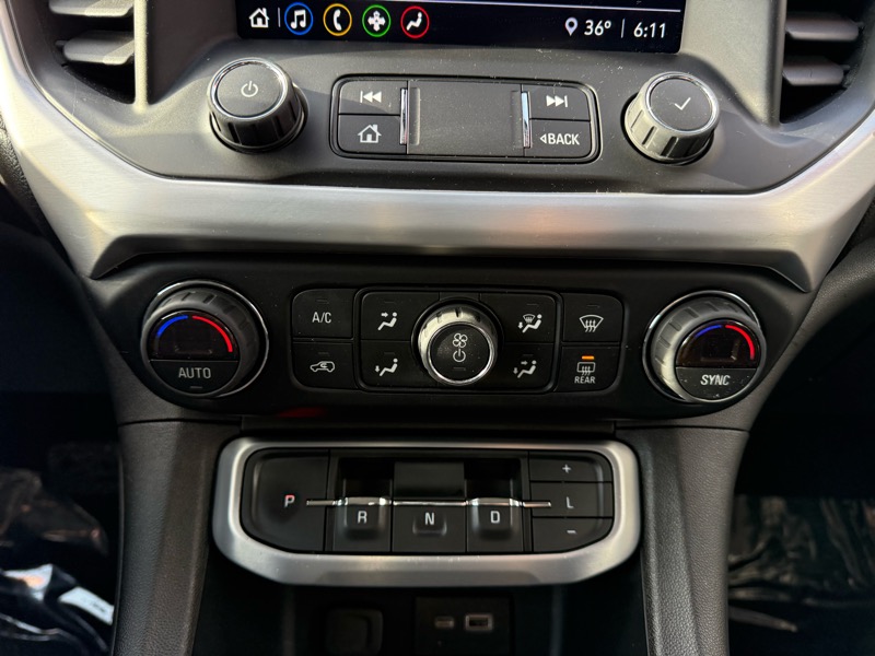 GMC Acadia SLE-1 AWD 2020