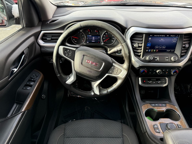 GMC Acadia SLE-1 AWD 2020