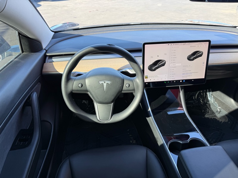 Tesla Model 3 Standard Range Plus 2020