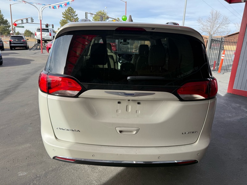 Chrysler Pacifica Limited 2019