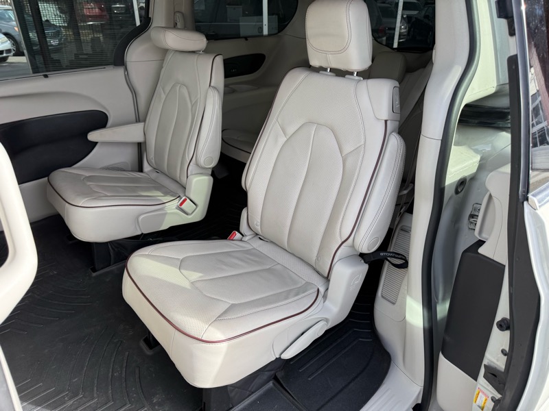 Chrysler Pacifica Limited 2019