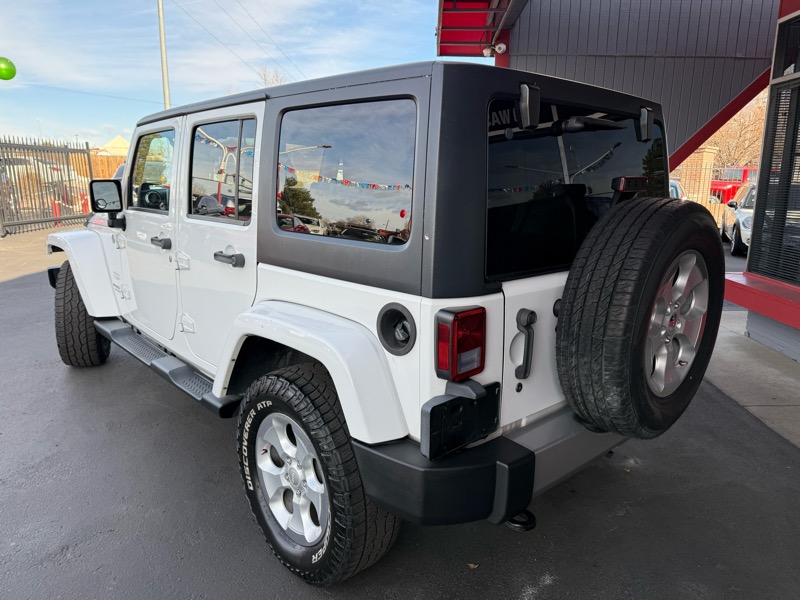 Jeep Wrangler Unlimited Sahara 4WD 2014