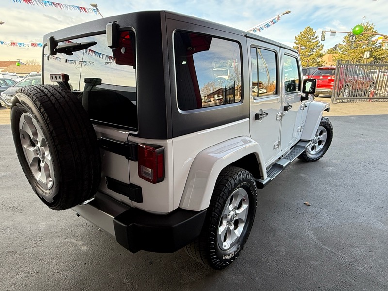 Jeep Wrangler Unlimited Sahara 4WD 2014