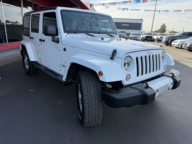 Jeep Wrangler Unlimited Sahara 4WD 2014