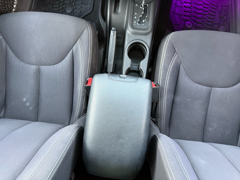 Jeep Wrangler Unlimited Sahara 4WD 2014