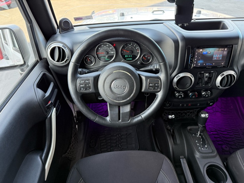 Jeep Wrangler Unlimited Sahara 4WD 2014