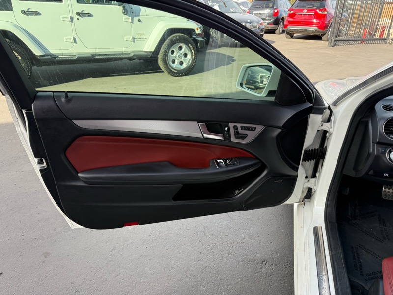 Mercedes-Benz C-Class C250 Coupe 2012