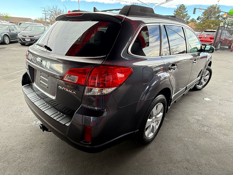 Subaru Outback 2.5i Limited 2011