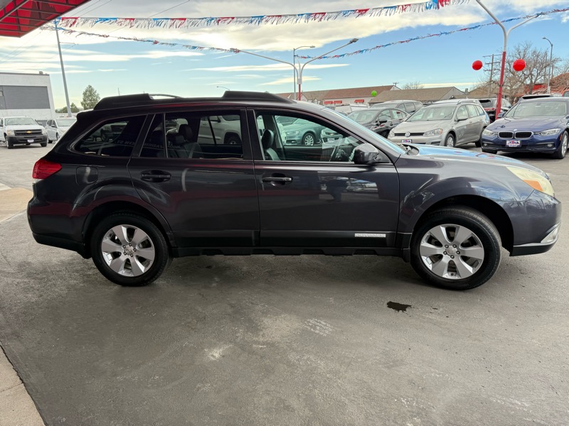 Subaru Outback 2.5i Limited 2011