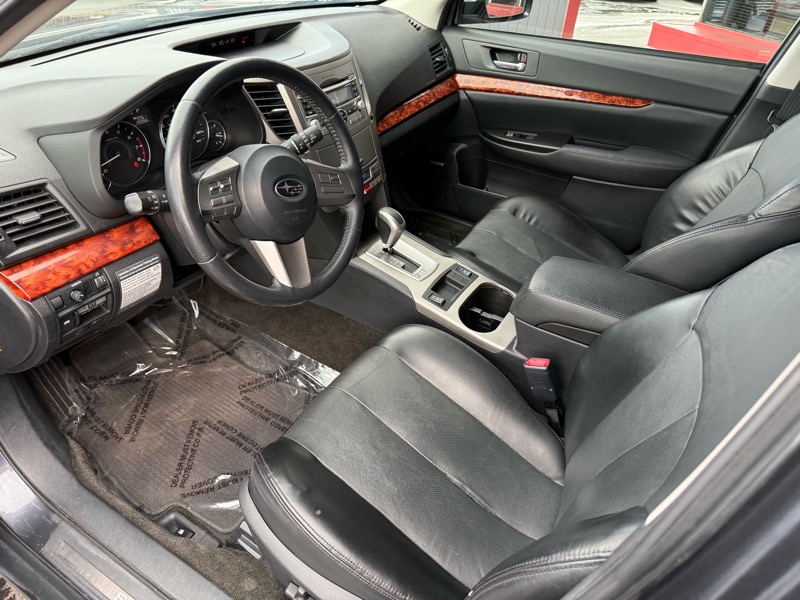 Subaru Outback 2.5i Limited 2011