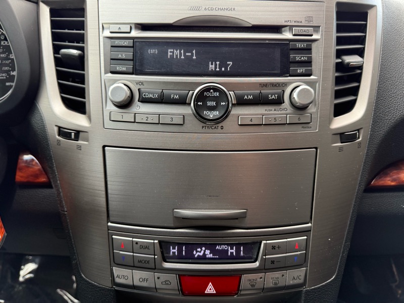 Subaru Outback 2.5i Limited 2011