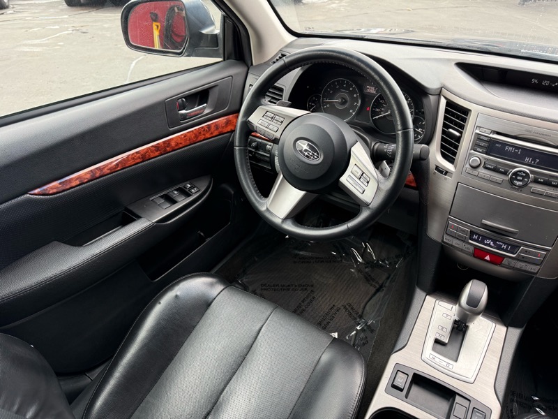 Subaru Outback 2.5i Limited 2011