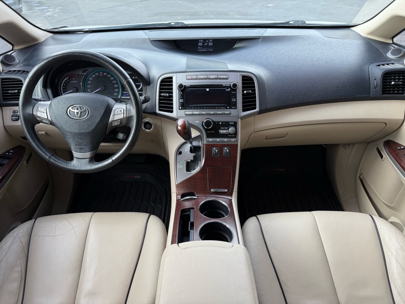 Toyota Venza FWD V6 2011