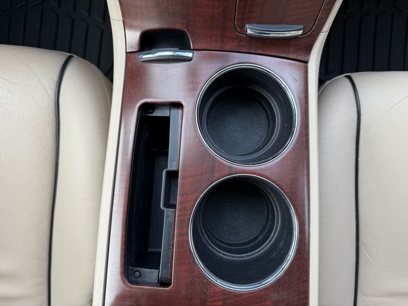 Toyota Venza FWD V6 2011