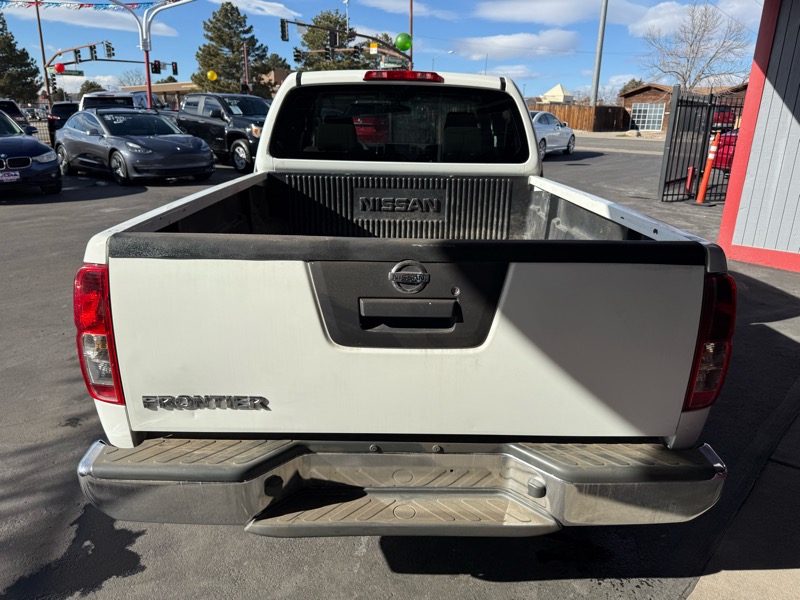 Nissan Frontier S King Cab I4 5MT 2WD 2016