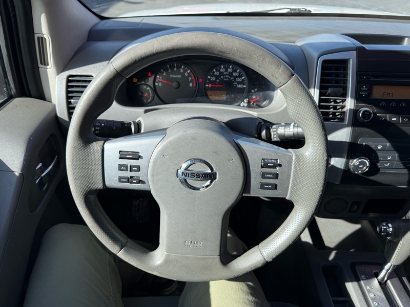 Nissan Frontier S King Cab I4 5MT 2WD 2016