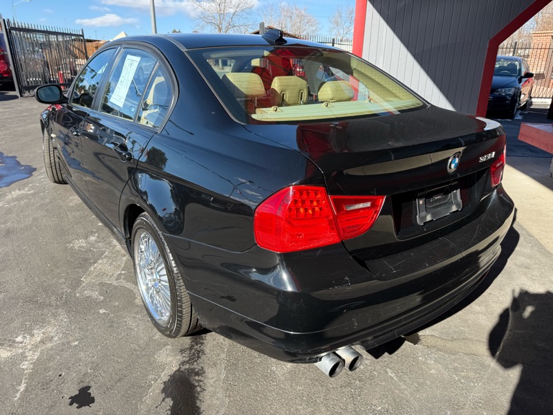 BMW 3-Series 328i xDrive 2011