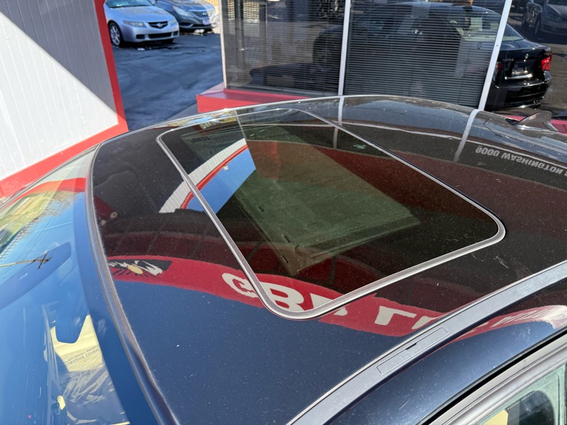 BMW 3-Series 328i xDrive 2011