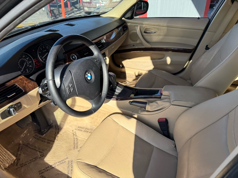 BMW 3-Series 328i xDrive 2011
